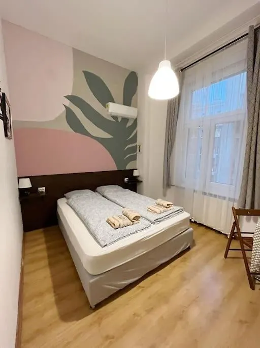 12# Sunflower Cozy Apartment Budapest Hungría